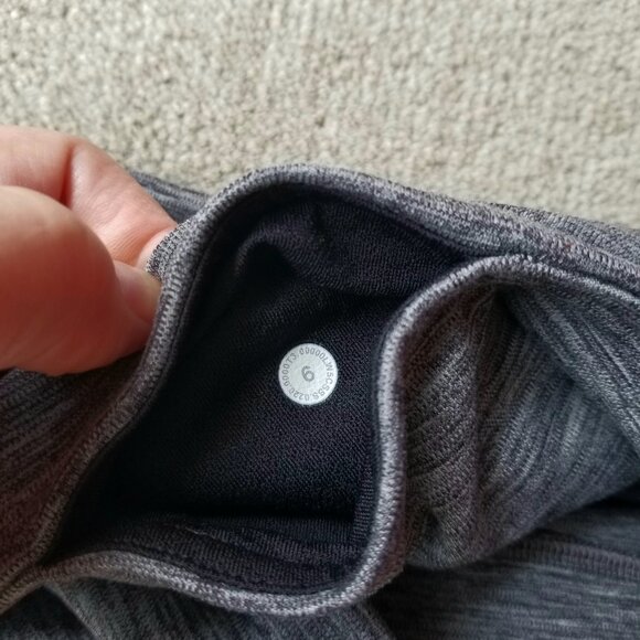 Lululemon Groove Super-High-Rise Flared Pant Nulu Grey, size 6, Tall - Picture 8 of 11